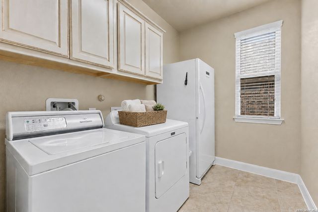 32167 Mustang Hl, Bulverde, TX 78163