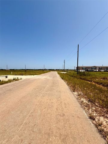 817 Road 591505, Cleveland, TX 77327