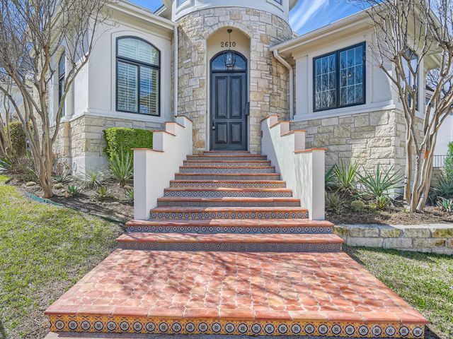 2625 McCullough ST, Austin, TX 78703