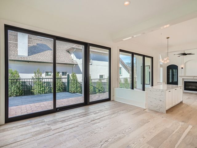 2625 McCullough ST, Austin, TX 78703