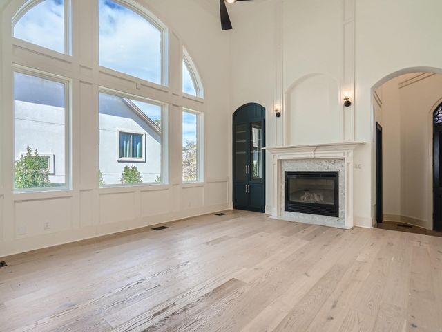 2625 McCullough ST, Austin, TX 78703
