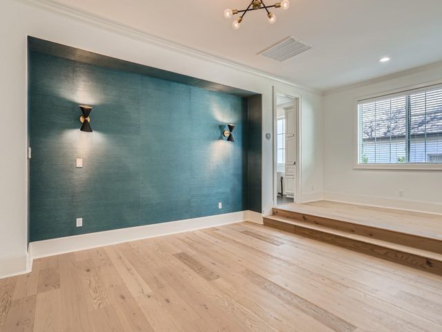 2625 McCullough ST, Austin, TX 78703