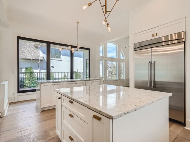 2625 McCullough ST, Austin, TX 78703