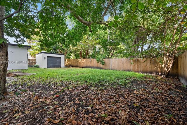 1001 NE 82nd St, Miami, FL 33138