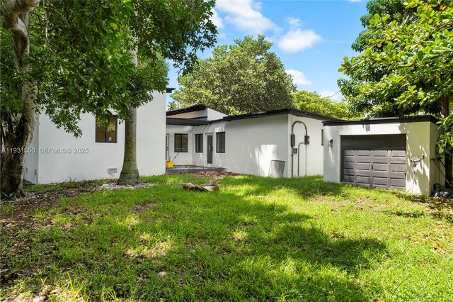 1001 NE 82nd St, Miami, FL 33138