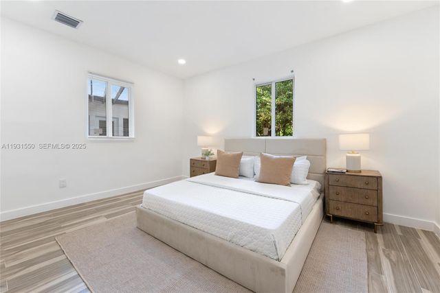 1001 NE 82nd St, Miami, FL 33138