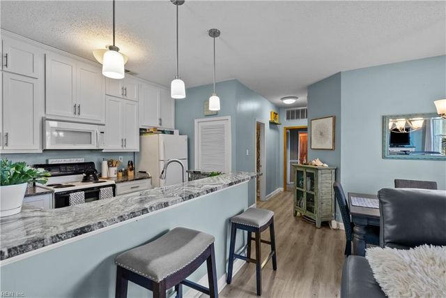 2312 Beach Haven Dr Apt 104, Virginia Beach, VA 23451