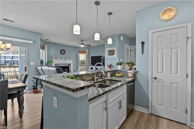 2312 Beach Haven Dr Apt 104, Virginia Beach, VA 23451