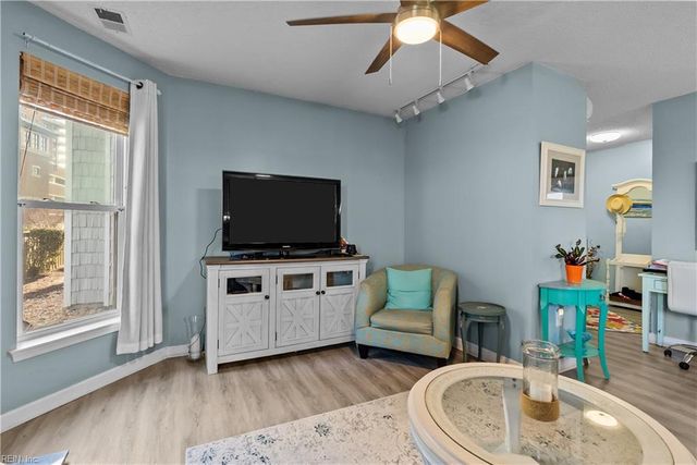 2312 Beach Haven Dr Apt 104, Virginia Beach, VA 23451