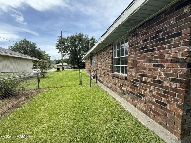 219 Blue Bonnet Drive, Crowley, LA 70526