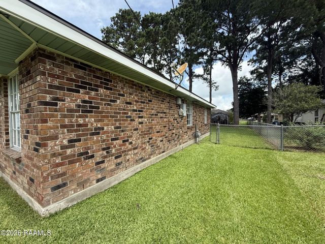 219 Blue Bonnet Drive, Crowley, LA 70526