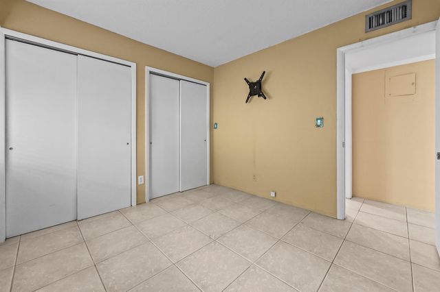 1751 S Ocean Boulevard 104, Lauderdale By The Sea, FL 33062