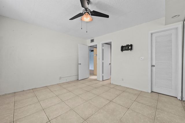 1751 S Ocean Boulevard 104, Lauderdale By The Sea, FL 33062