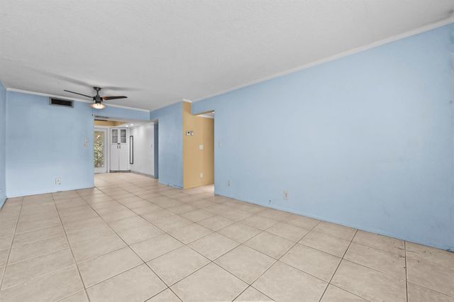 1751 S Ocean Boulevard 104, Lauderdale By The Sea, FL 33062