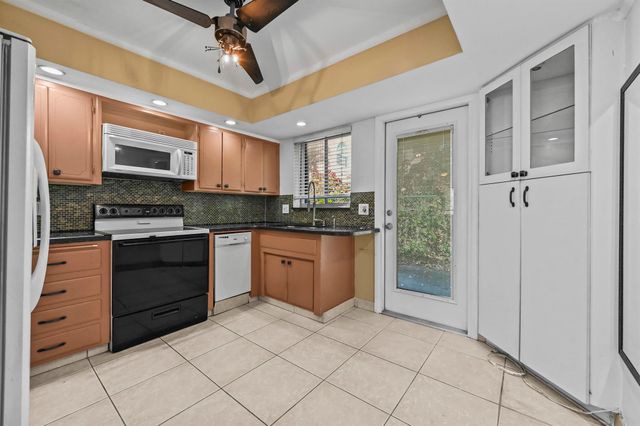 1751 S Ocean Boulevard 104, Lauderdale By The Sea, FL 33062