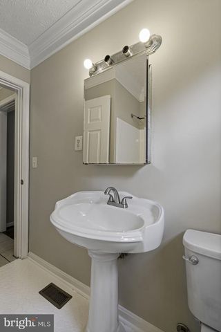 19316 WEAVER ROAD, Triangle, VA 22172