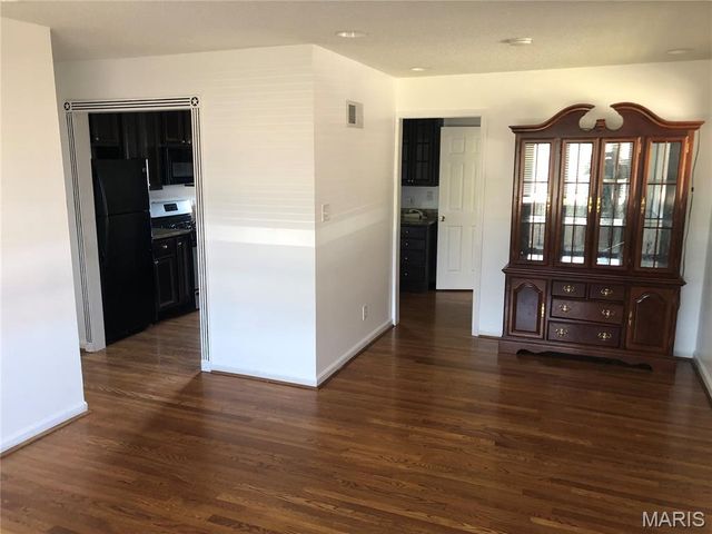 4120 Kettler Road, St Louis, MO 63123