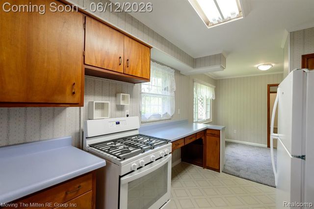 35382 Eldon Drive, Rockwood, MI 48173