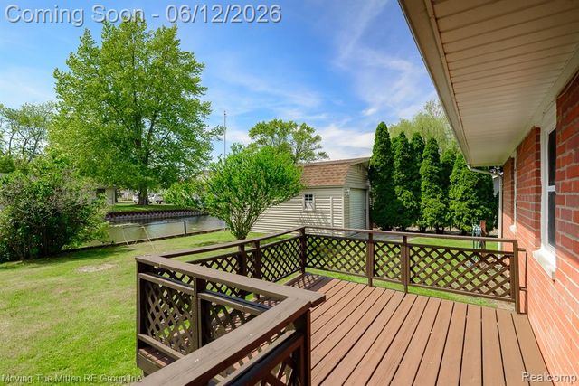 35382 Eldon Drive, Rockwood, MI 48173