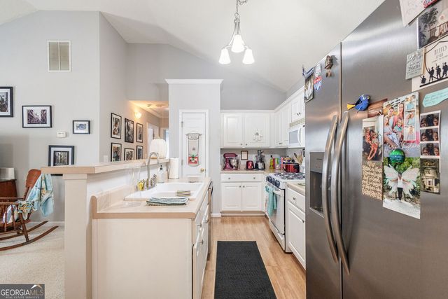 21 Stony Oak Drive, Newnan, GA 30263