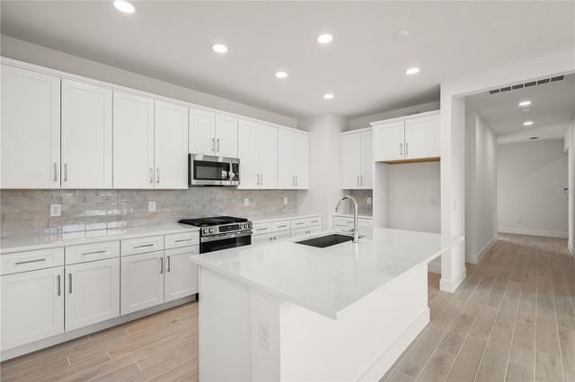 9500 LUNAR DOVE DRIVE, Sarasota, FL 34240
