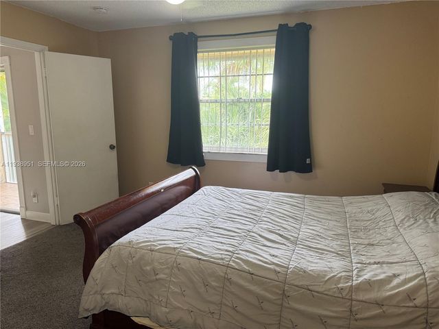 5580 Lakeside Dr 205, Margate, FL 33063