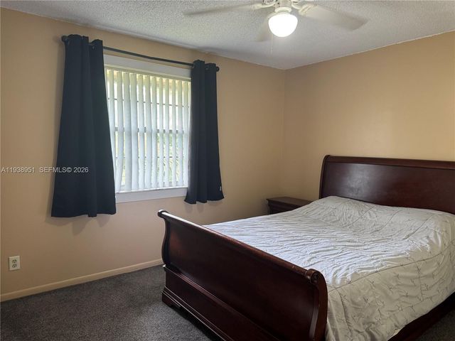 5580 Lakeside Dr 205, Margate, FL 33063