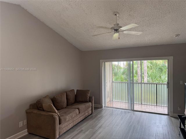 5580 Lakeside Dr 205, Margate, FL 33063