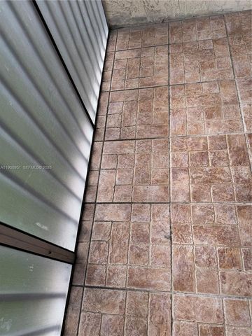 5580 Lakeside Dr 205, Margate, FL 33063