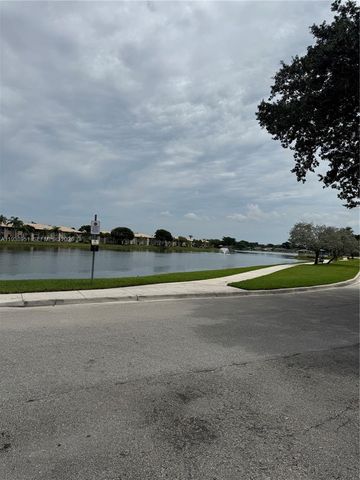5580 Lakeside Dr 205, Margate, FL 33063