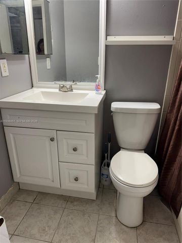 5580 Lakeside Dr 205, Margate, FL 33063