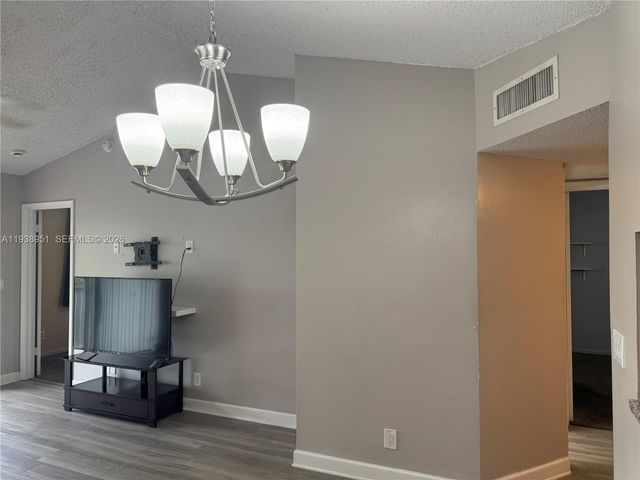 5580 Lakeside Dr 205, Margate, FL 33063