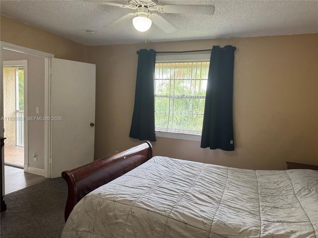 5580 Lakeside Dr 205, Margate, FL 33063