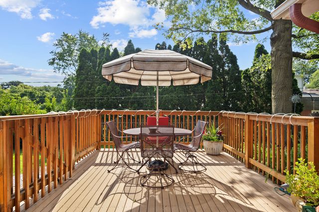 736 Deborah Avenue, Elgin, IL 60123