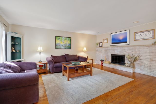736 Deborah Avenue, Elgin, IL 60123