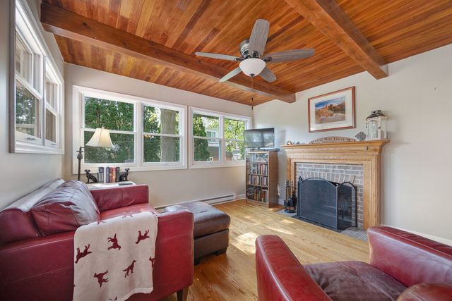 736 Deborah Avenue, Elgin, IL 60123
