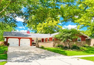 736 Deborah Avenue, Elgin, IL 60123