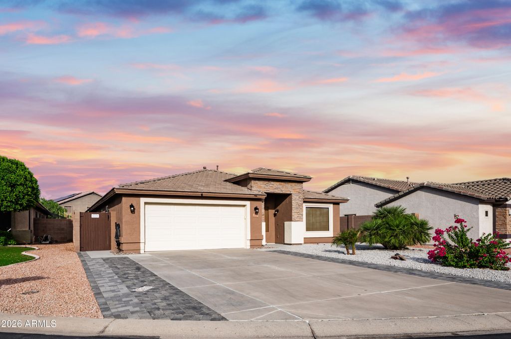 15946 W MARCONI Avenue, Surprise, AZ 85374 — photo 2