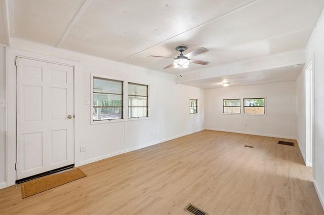 24 Sangster Road, Jesup, GA 31545