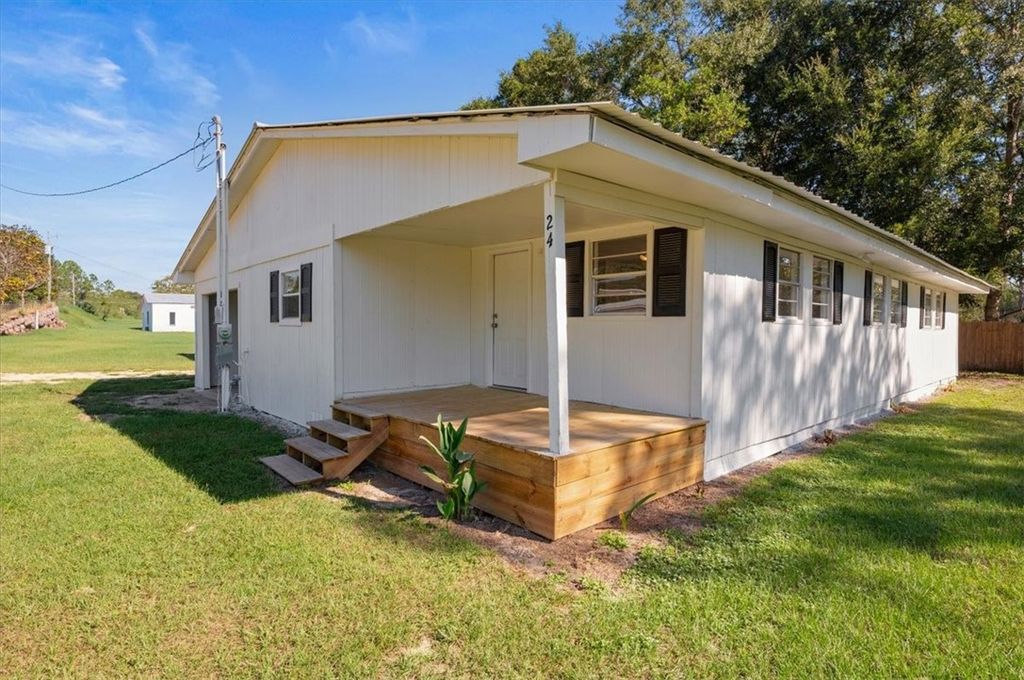 24 Sangster Road, Jesup, GA 31545