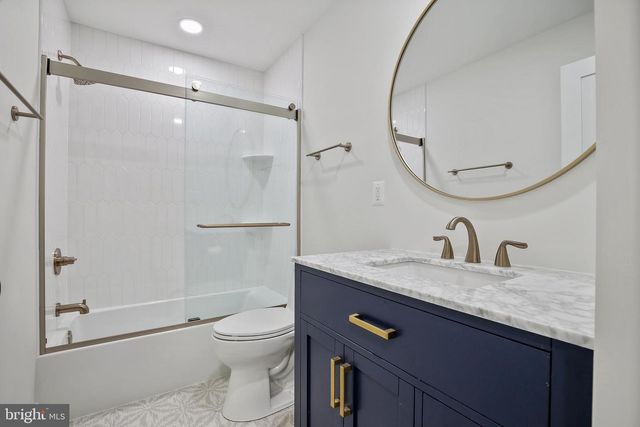 165 EAST ST NE, Vienna, VA 22180