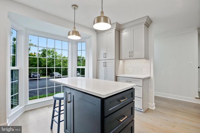 165 EAST ST NE, Vienna, VA 22180