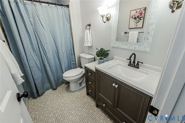 13907 Stoney Ridge Ct, Midlothian, VA 23112