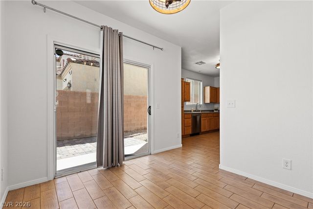 1137 Village Crossing Lane, Las Vegas, NV 89183