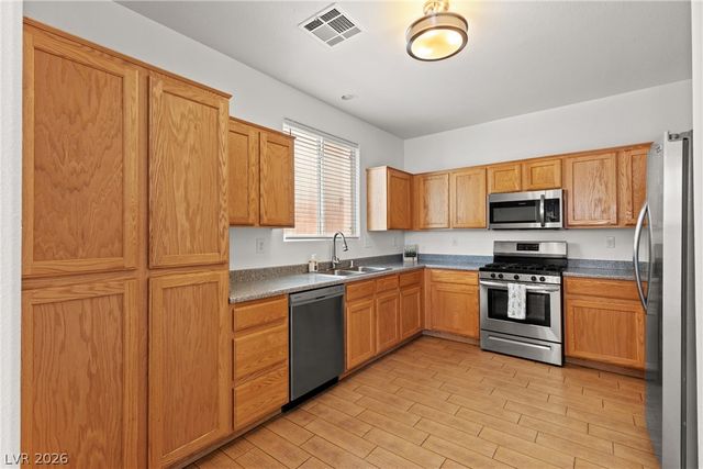1137 Village Crossing Lane, Las Vegas, NV 89183