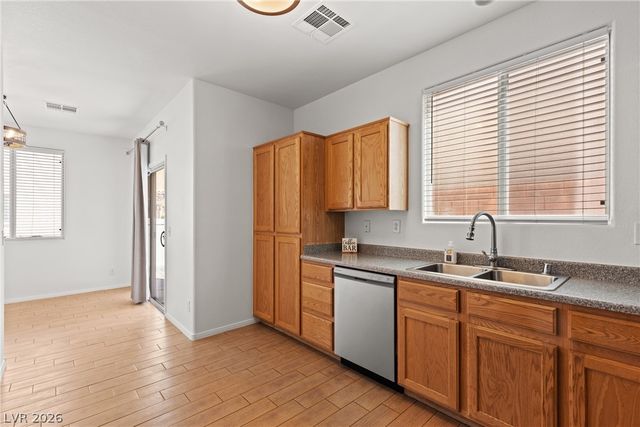 1137 Village Crossing Lane, Las Vegas, NV 89183