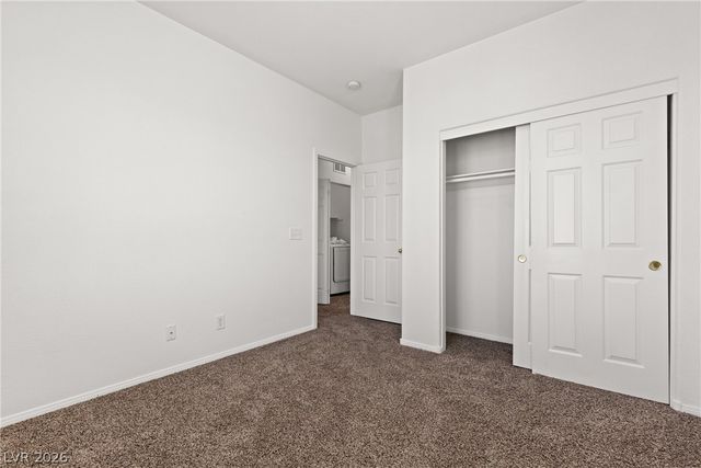1137 Village Crossing Lane, Las Vegas, NV 89183