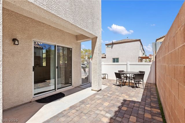 1137 Village Crossing Lane, Las Vegas, NV 89183