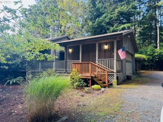 88468 TROUT POND Ln, Bandon, OR 97411