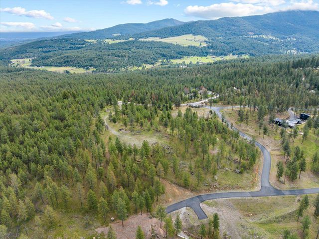 25323 E Colony Ln, Liberty Lake, WA 99019